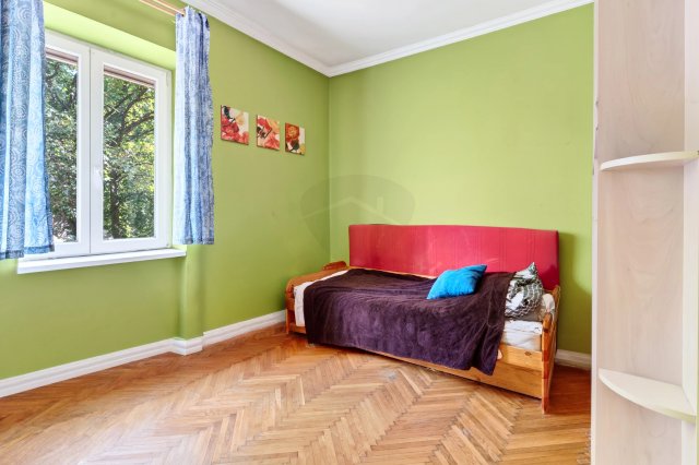 Eladó téglalakás, Oroszlányban 23 M Ft, 2 szobás