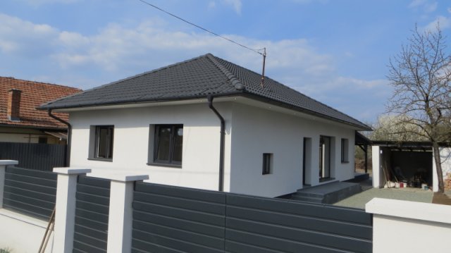 Eladó téglalakás, Gyulán 65 M Ft, 3+1 szobás