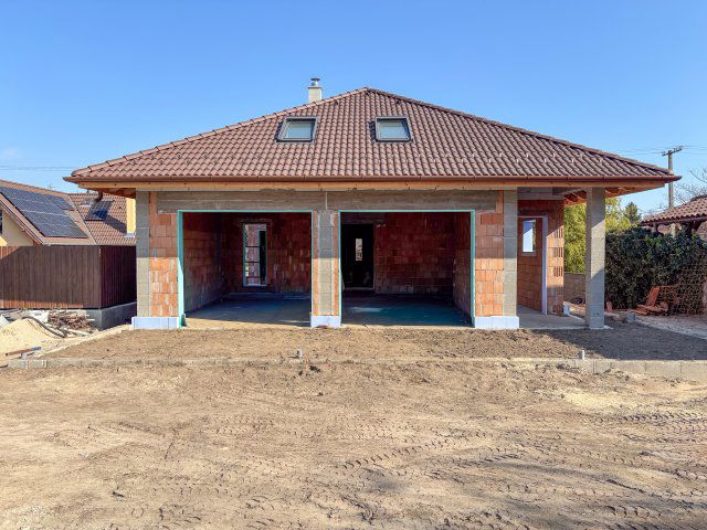 Eladó családi ház, Gödön 269 M Ft, 4 szobás