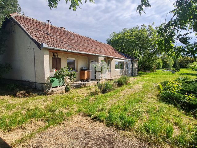 Eladó családi ház, Sárbogárdon 13.99 M Ft, 3 szobás
