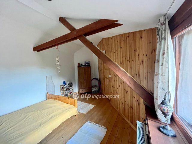 Eladó családi ház, Budakalászon 280 M Ft, 8 szobás