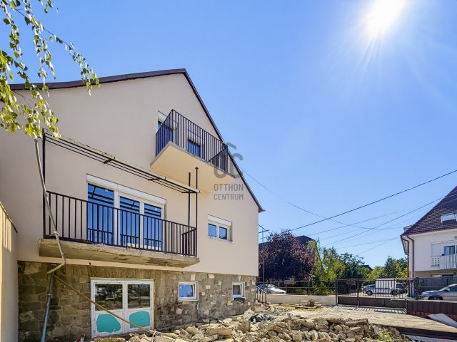 Eladó családi ház, Szentendrén 159 M Ft, 5 szobás