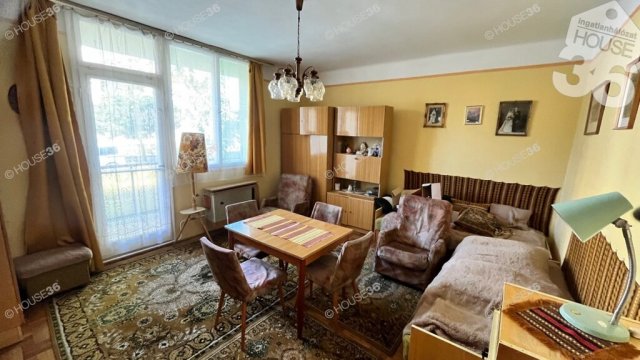 Eladó téglalakás, Kecskeméten 38 M Ft, 2 szobás