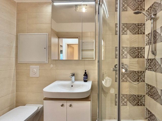 Kiadó téglalakás, albérlet, IX. kerületben, Lenhossék utcában