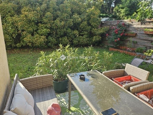 Eladó sorház, Budapesten, XV. kerületben 229 M Ft, 4 szobás