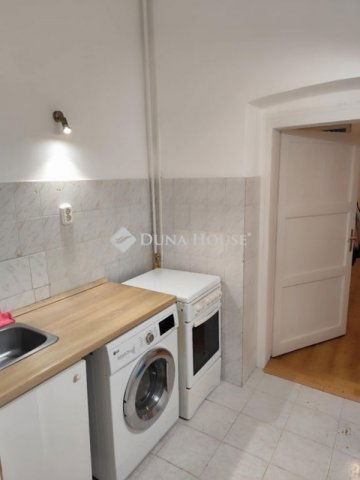 Eladó téglalakás, Budapesten, XIV. kerületben 43.5 M Ft