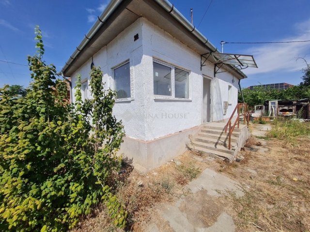 Eladó családi ház, Tápiószecsőn 69.9 M Ft, 4 szobás