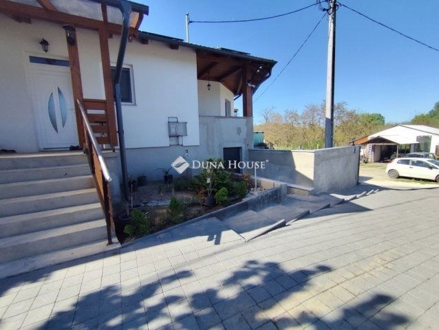 Eladó téglalakás, Ócsán 104.9 M Ft, 3 szobás