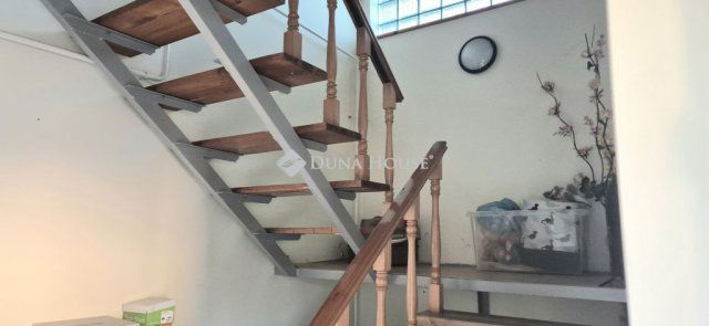 Eladó családi ház, Kiskunfélegyházán, Gerle utcában 64 M Ft