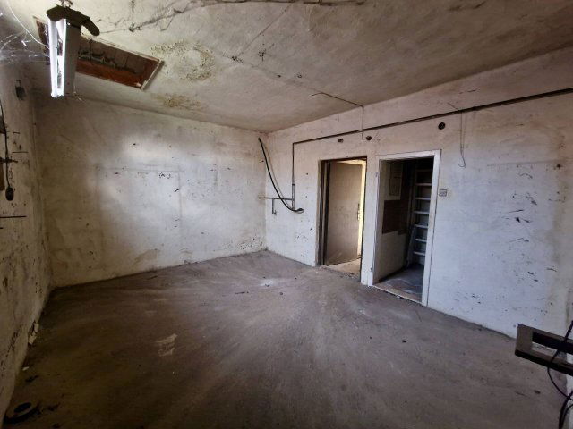 Eladó családi ház, Miskolcon 49.9 M Ft, 4 szobás