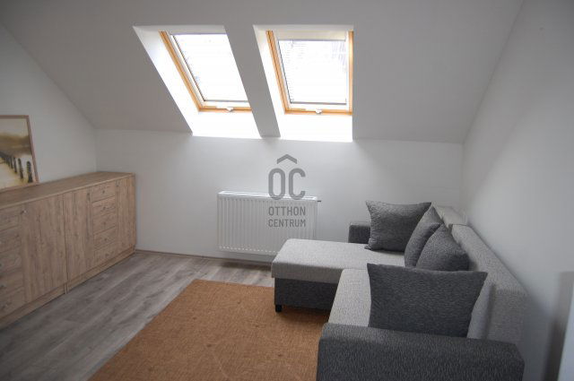 Eladó téglalakás, Kőszegen 36.9 M Ft, 1 szobás