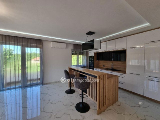 Eladó családi ház, Döbröntén 110 M Ft, 2+2 szobás