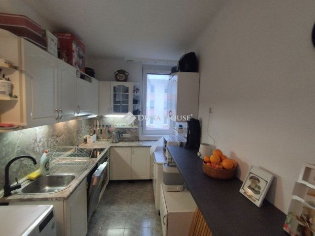 Eladó téglalakás, Tatabányán, Köztársaság útján 39.9 M Ft