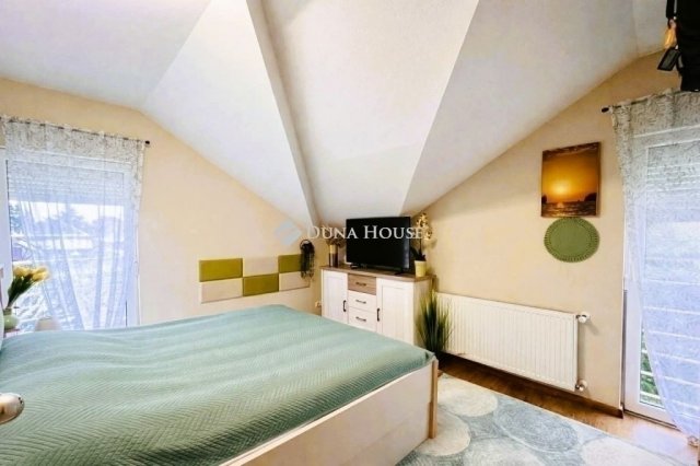 Eladó téglalakás, Gyömrőn 94.9 M Ft, 4 szobás