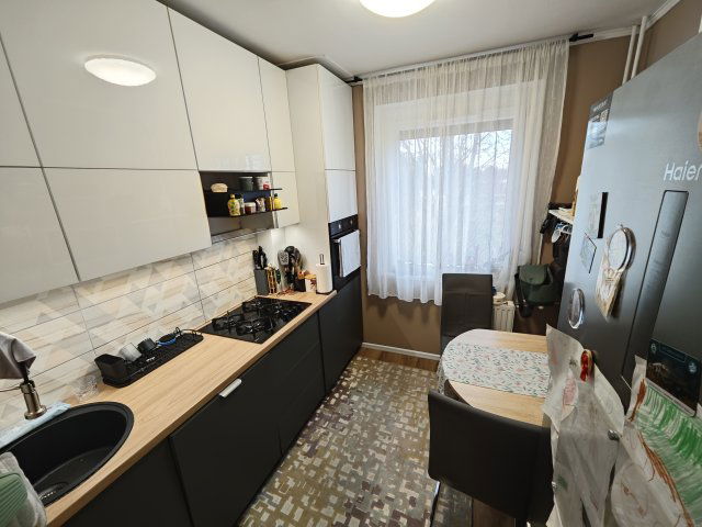 Eladó panellakás, Gyulán, Pósteleki utcában 33.49 M Ft