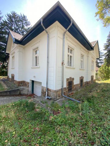 Eladó családi ház, Budapesten, III. kerületben 460 M Ft