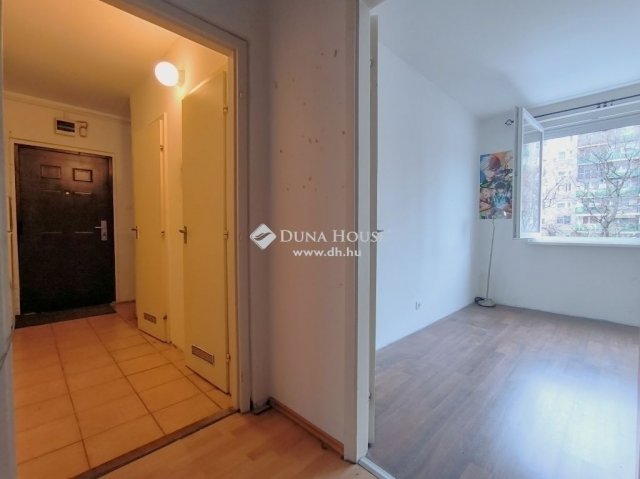 Eladó panellakás, Budapesten, X. kerületben 62.9 M Ft, 2+1 szobás