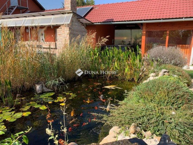 Eladó családi ház, Rácalmáson 177 M Ft, 3+1 szobás