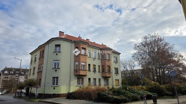 Eladó téglalakás, Szombathelyen 45 M Ft, 2 szobás