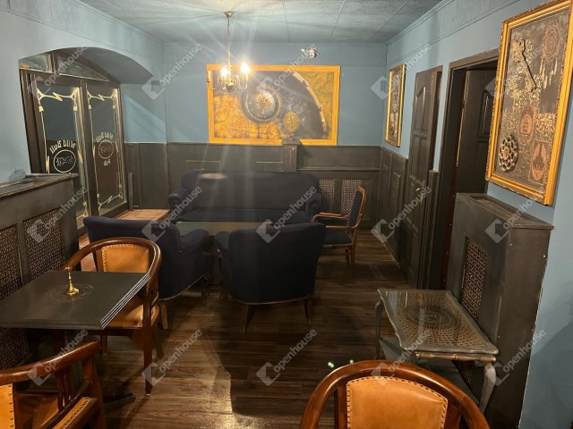 Eladó üzlethelyiség, Almásfüzitőn 59 M Ft, 5 szobás