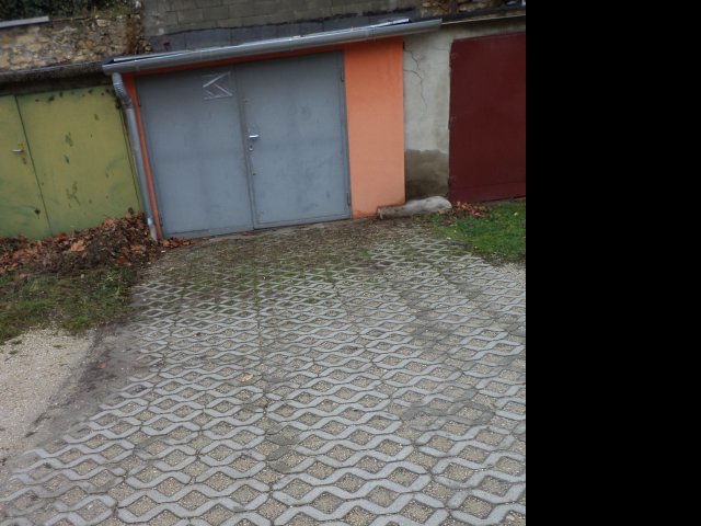 Eladó garázs, Várpalotán 6.7 M Ft / költözzbe.hu