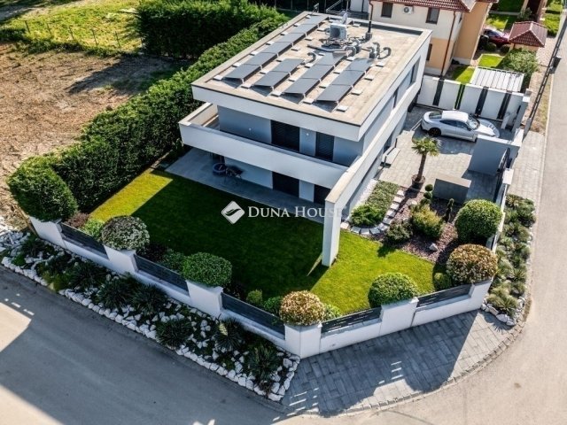 Eladó családi ház, Budapesten, XXII. kerületben 379 M Ft