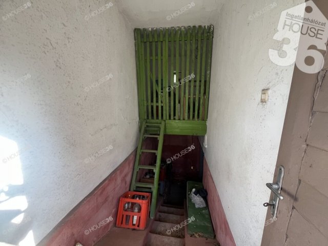 Eladó családi ház, Akasztón 23.9 M Ft, 3 szobás