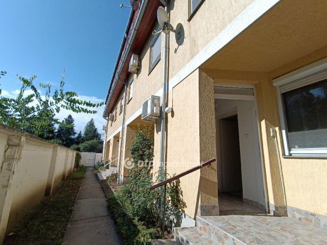 Eladó téglalakás, Kisvárdán 37.5 M Ft, 1+1 szobás