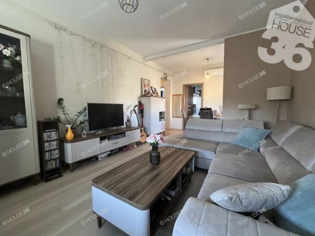 Eladó téglalakás, Kecskeméten 55.8 M Ft, 2 szobás