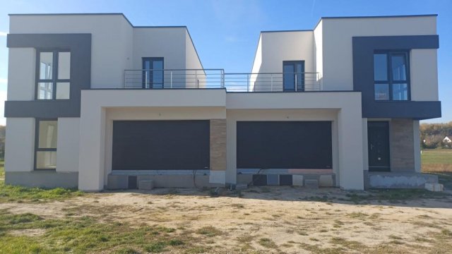 Eladó családi ház, Győrött 199.9 M Ft, 4 szobás