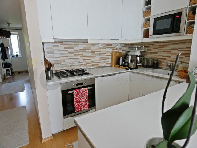 Eladó téglalakás, Szegeden, Tabán utcában 87.5 M Ft, 3 szobás