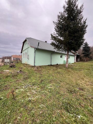 Eladó családi ház, Döbröközön 15 M Ft, 3 szobás