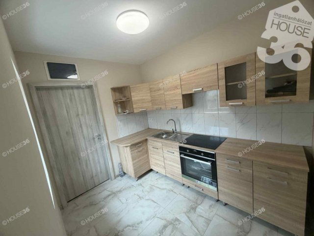 Eladó családi ház, Kecskeméten 46.9 M Ft, 2 szobás