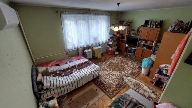 Eladó sorház, Tiszakécskén 42 M Ft, 3 szobás