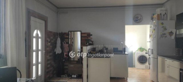 Eladó sorház, Szigethalmon 60 M Ft, 4+1 szobás