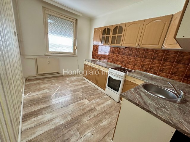 Eladó panellakás, Nyíregyházán 42.9 M Ft, 3 szobás