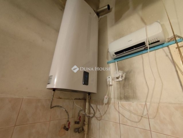 Eladó téglalakás, Budapesten, IX. kerületben 63.4 M Ft, 2 szobás