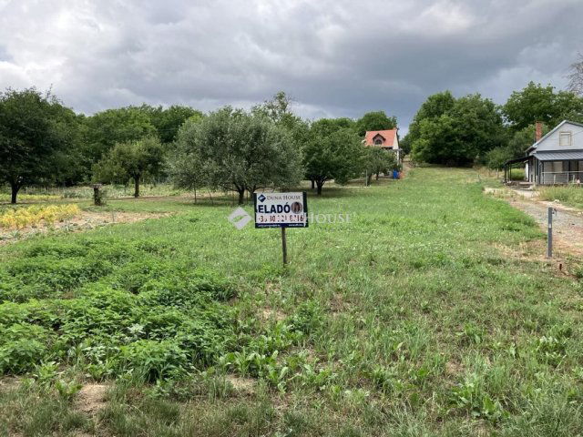 Eladó telek, Dombóváron 2.9 M Ft / költözzbe.hu