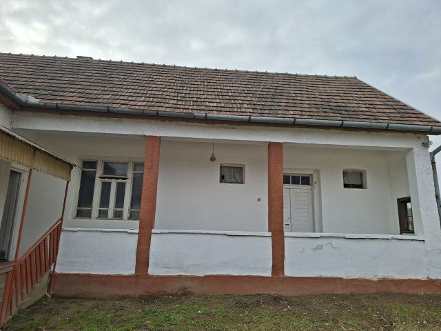 Eladó családi ház, Endrefalván 17.5 M Ft, 3 szobás