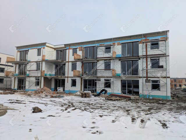 Eladó téglalakás, Győrött 46.5 M Ft, 2 szobás