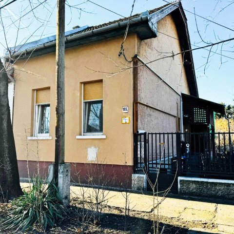 Eladó családi ház, Budapesten, XIX. kerületben, Árpád utcában