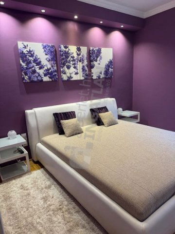 Kiadó téglalakás, albérlet, XV. kerületben, Lóvasút közben