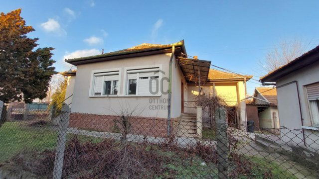 Eladó családi ház, Farmoson 19.5 M Ft, 3 szobás