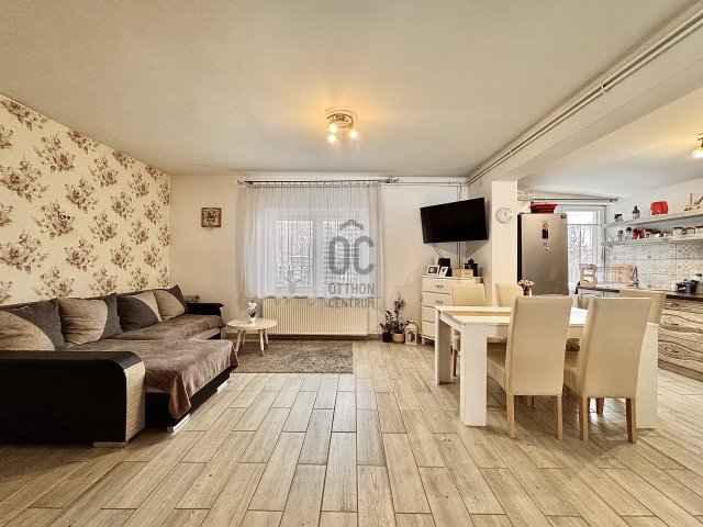 Eladó családi ház, Győrött 56.9 M Ft, 3 szobás