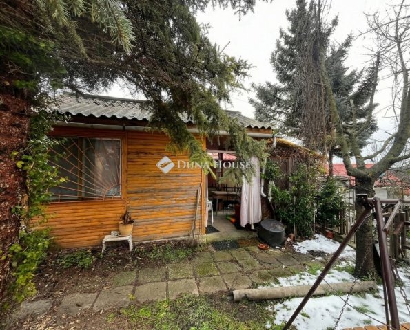 Eladó családi ház, Balatonfüreden 45.9 M Ft, 1 szobás