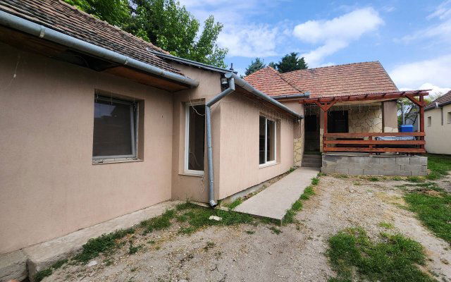 Eladó családi ház, Tökölön 65 M Ft, 3 szobás