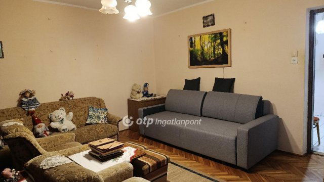 Eladó családi ház, Tapolcán 54 M Ft, 1+1 szobás