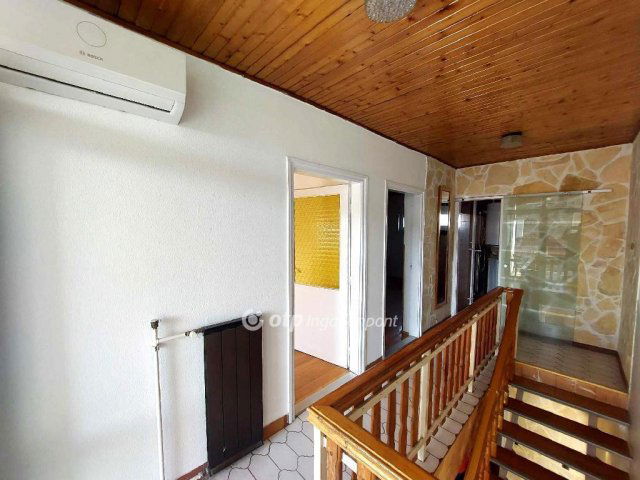 Eladó családi ház, Dunaharasztin 120 M Ft, 5 szobás