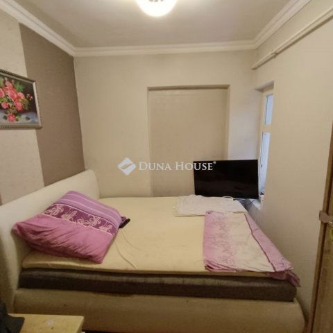 Eladó családi ház, Kecskeméten 25 M Ft, 2 szobás