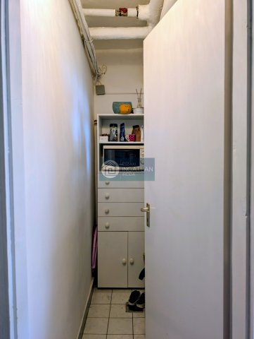 Eladó üzlethelyiség, Kazincbarcikán, Május 1. úton 7.5 M Ft